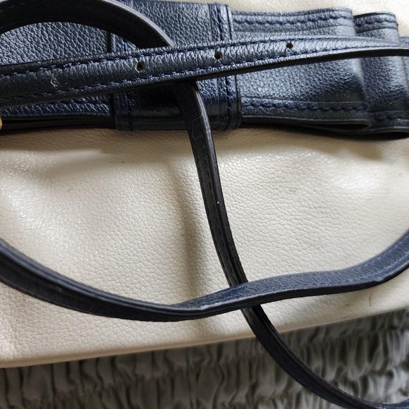Well loved Kate Spade cream and blue clutch‎ - Picture 7 of 11